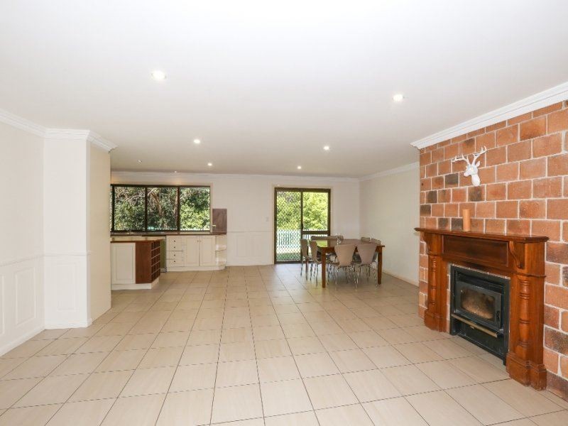 1086 Ruthven Street, Kearneys Spring QLD 4350