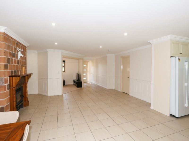 1086 Ruthven Street, Kearneys Spring QLD 4350