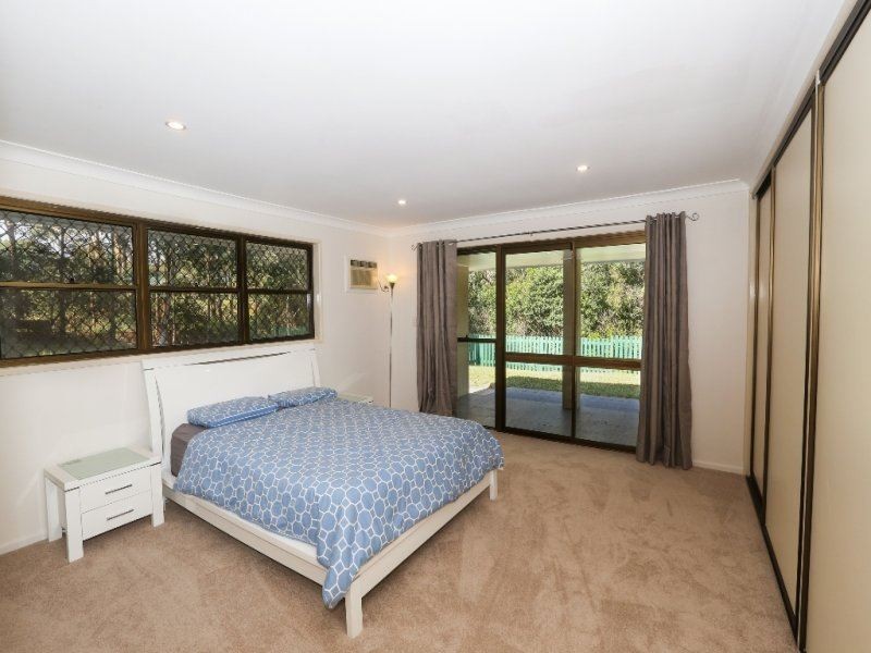 1086 Ruthven Street, Kearneys Spring QLD 4350