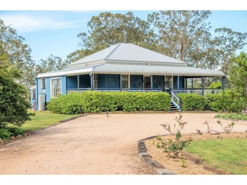 440 Palmtree Rd, Ravensbourne QLD 4352