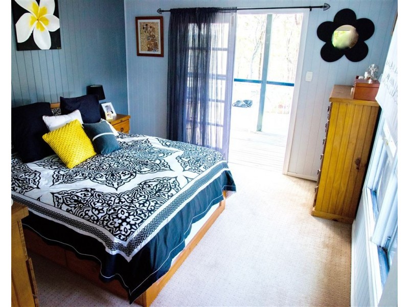 440 Palmtree Rd, Ravensbourne QLD 4352