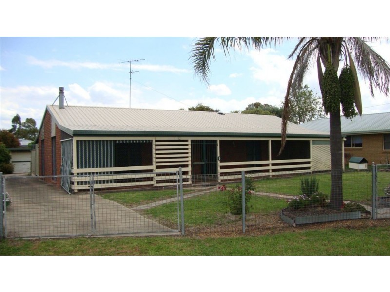 8 Umbiram Road, Wyreema QLD 4352