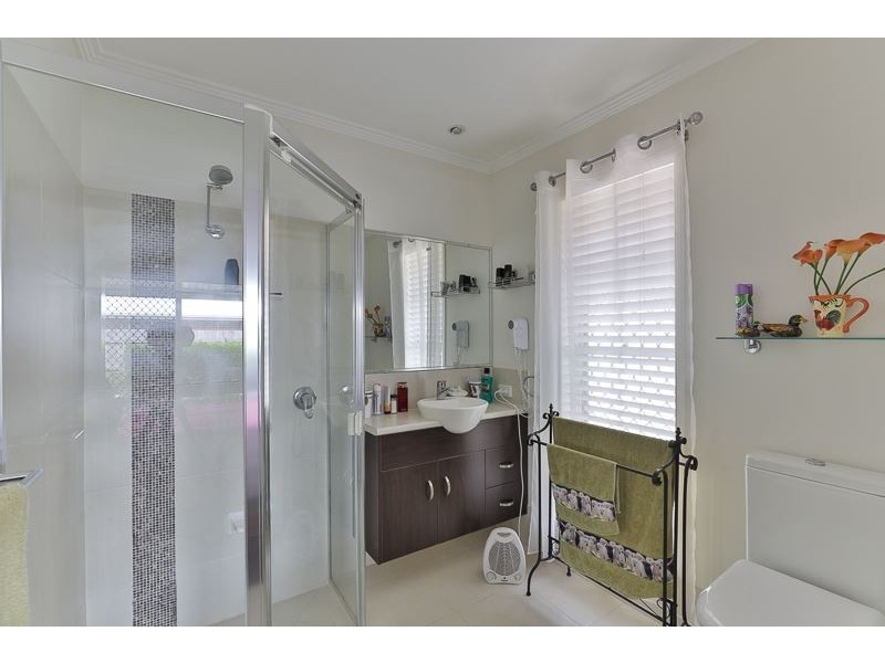 22 Mooney Street, Harlaxton QLD 4350