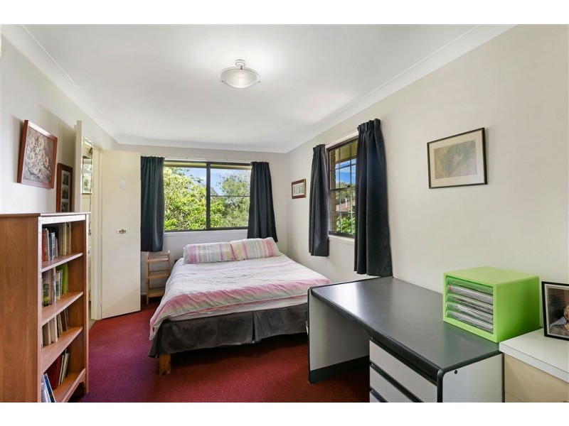 22 Barrymount Crescent, Mount Lofty QLD 4350