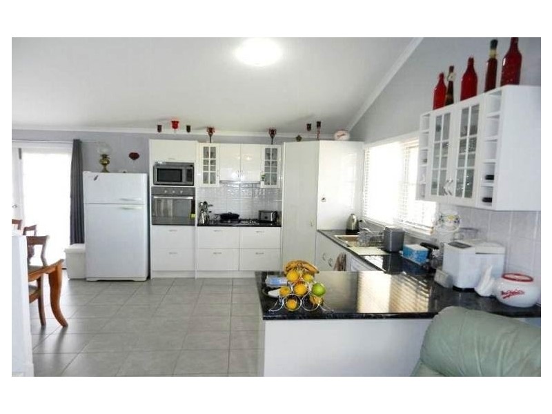 8 Holsteins Road, Brymaroo QLD 4403