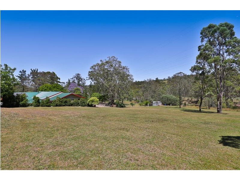 10 Crebra Crescent, Top Camp QLD 4350