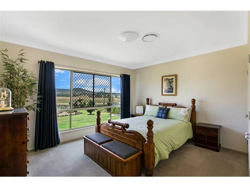 33 Wyreema Road, Drayton QLD 4350