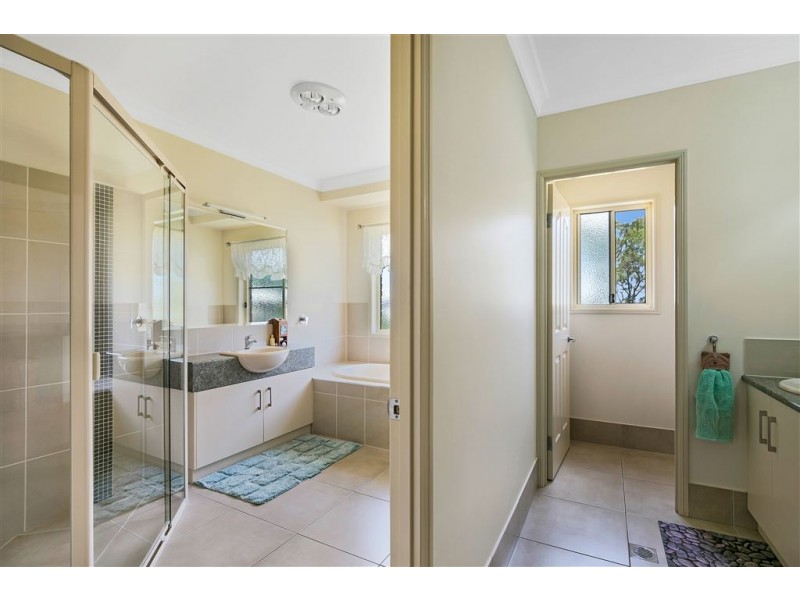 33 Wyreema Road, Drayton QLD 4350
