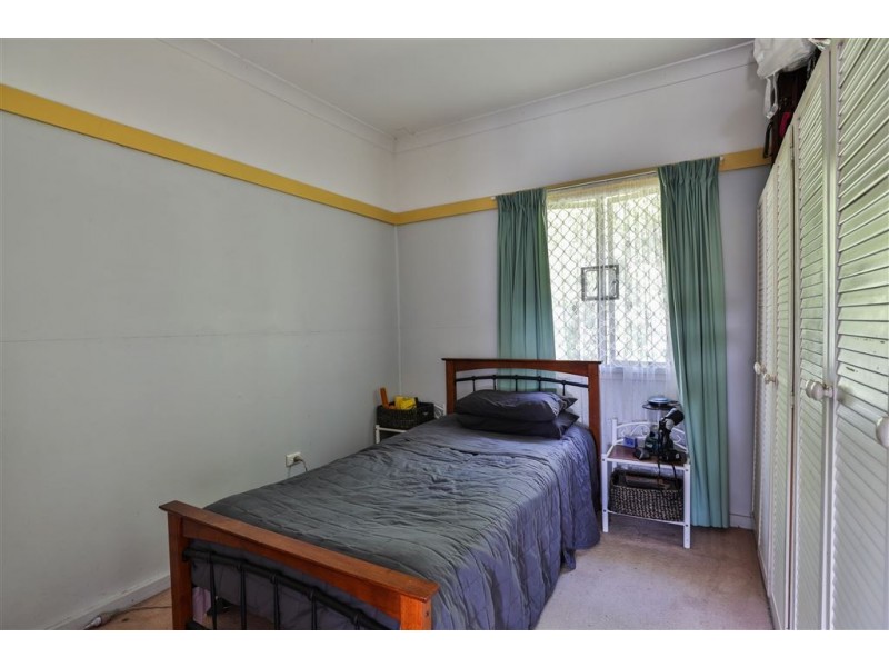 5 Victoria Street, Goombungee QLD 4354