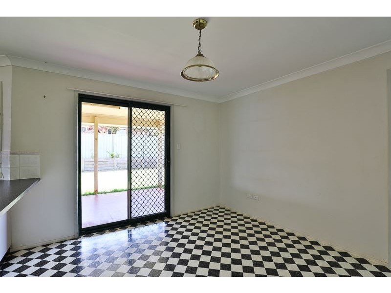 8 Stoneyhurst Court, Glenvale QLD 4350