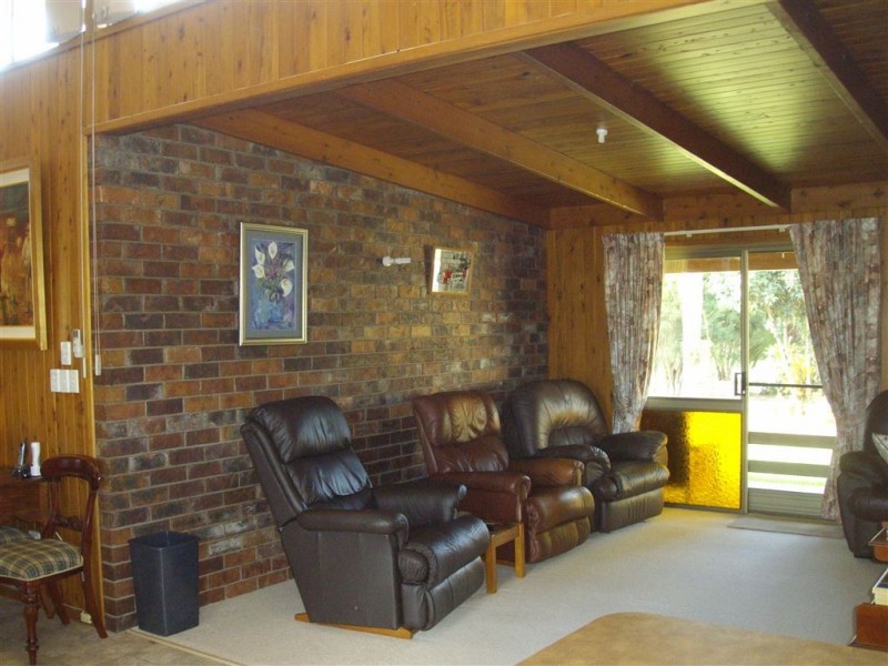 56 Newport Road, Headington Hill QLD 4361