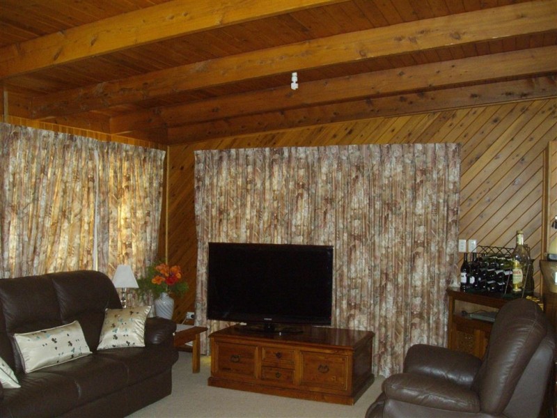 56 Newport Road, Headington Hill QLD 4361