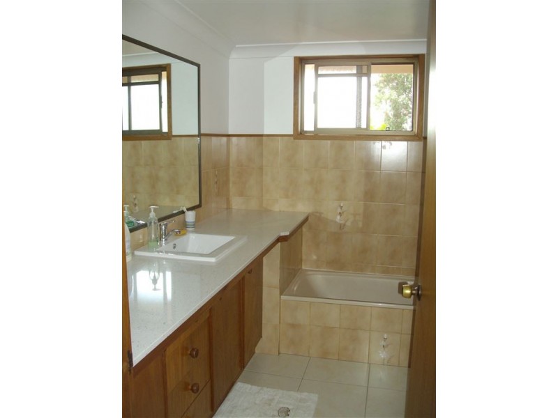 56 Newport Road, Headington Hill QLD 4361