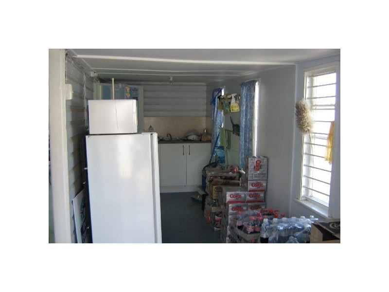 83 Raglan Street, Roma QLD 4455