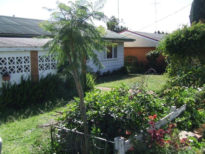 785 Ruthven Street, Toowoomba QLD 4350