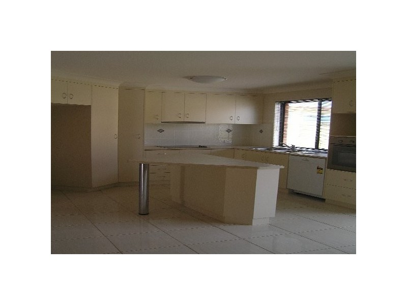 4/87 Kearney Street, Kearneys Spring QLD 4350