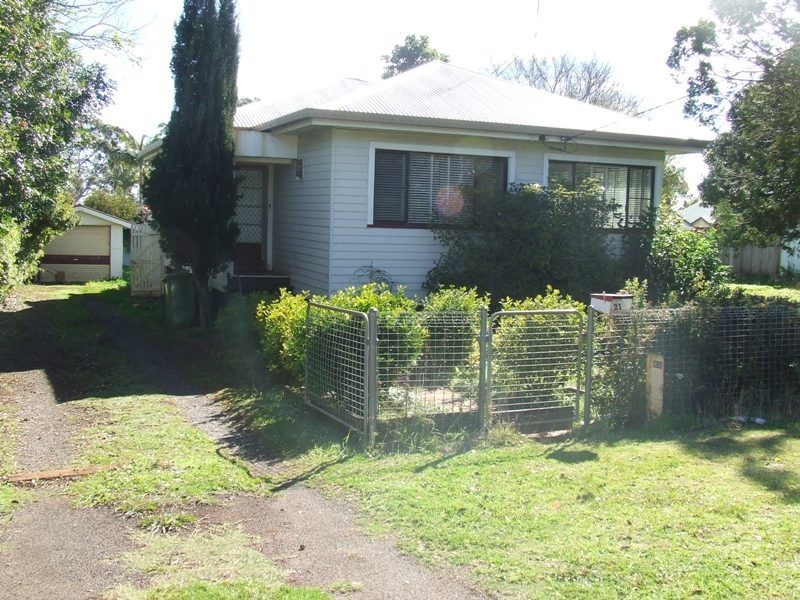 21 McIntyre Street, Toowoomba QLD 4350