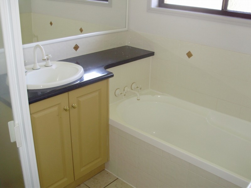 10 Kauri Street, South Toowoomba QLD 4350