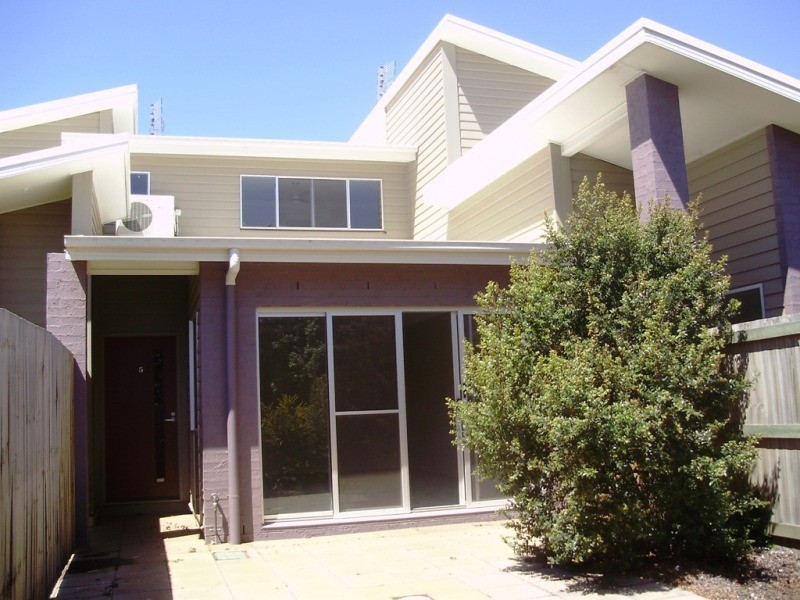 5/4B Herries Street, Toowoomba QLD 4350