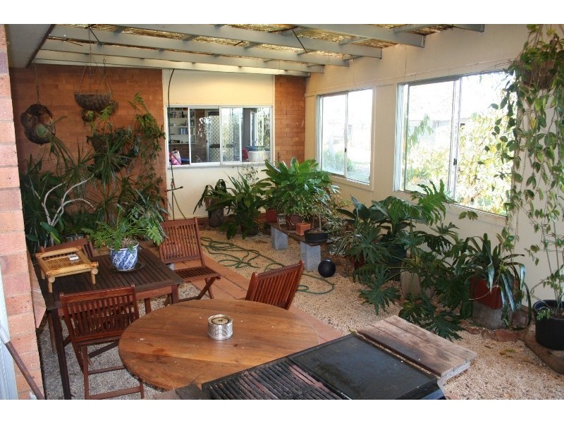 32 Henningsen Road, Charlton QLD 4350