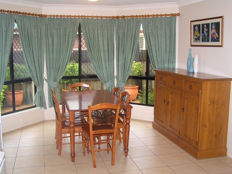 Middle Ridge QLD 4350