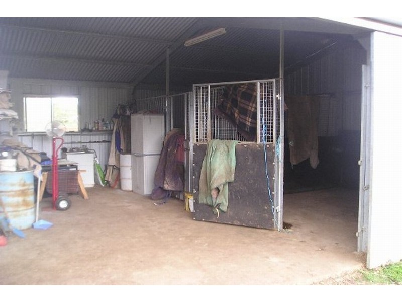 4355 Esk Hampton Raod, Hampton QLD 4352