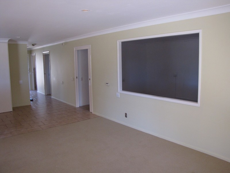 1/519 Hume Street, Middle Ridge QLD 4350