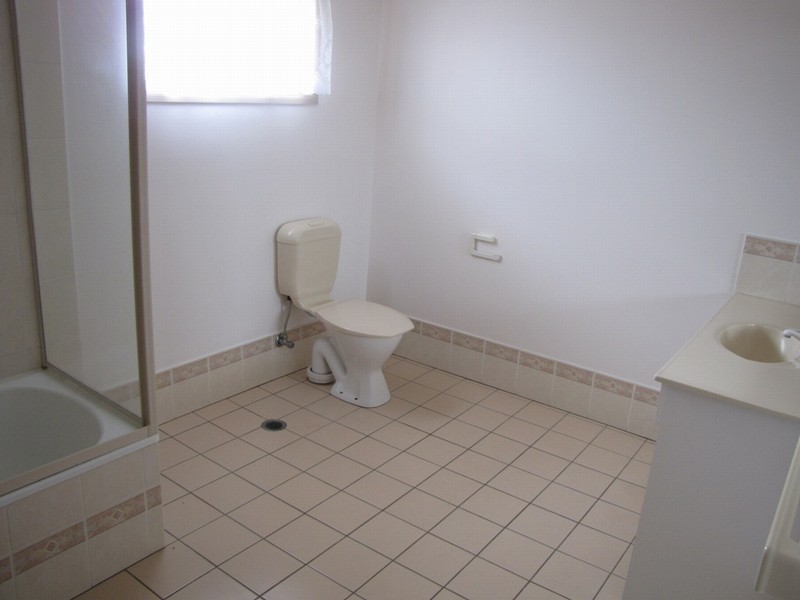 Kearneys Spring QLD 4350