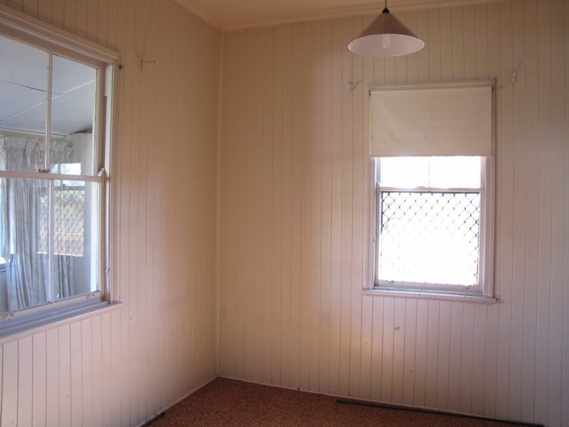 2 Peardon Street, Toowoomba QLD 4350