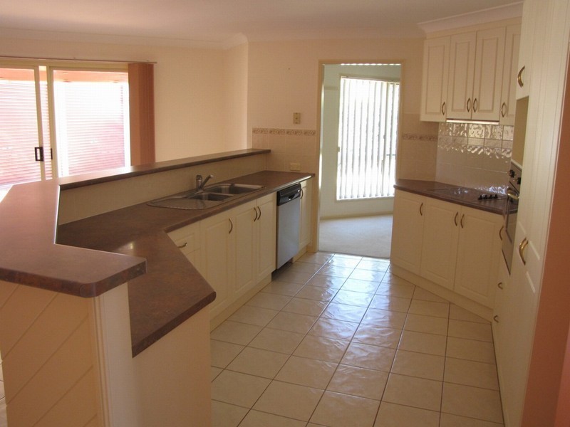 Middle Ridge QLD 4350