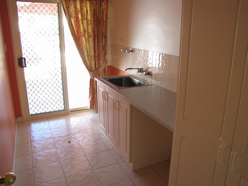 Middle Ridge QLD 4350