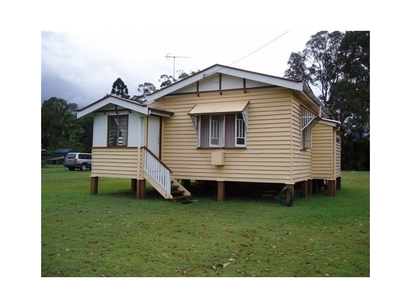 11 Puller Street, Maryborough QLD 4650