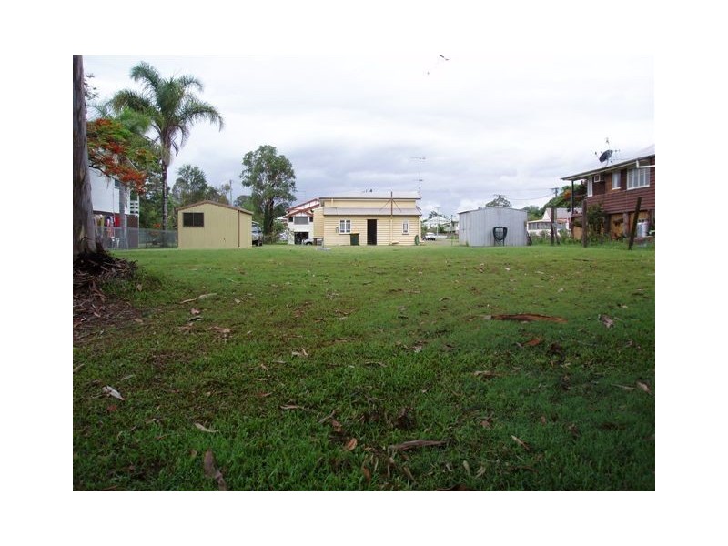 11 Puller Street, Maryborough QLD 4650