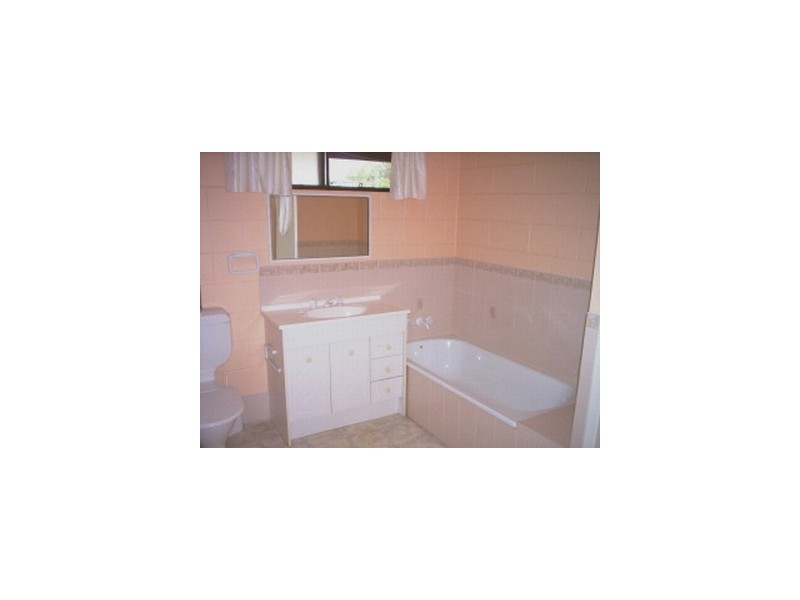 11 Springvale Road, Maryborough QLD 4650