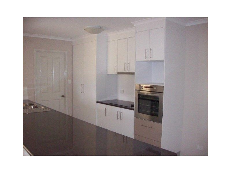 44 Cardigan Street, Granville QLD 4650