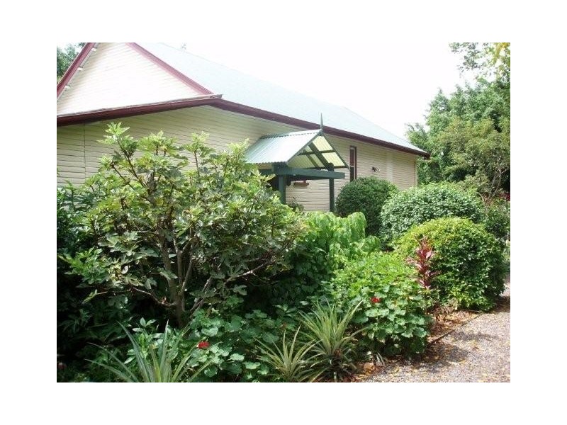 37 Mayne Street, Tiaro QLD 4650