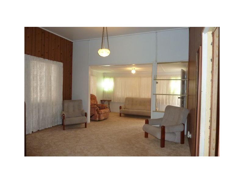 195 Tooley Street, Maryborough QLD 4650