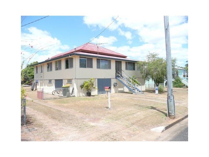 11 Ariadne Street, Maryborough QLD 4650