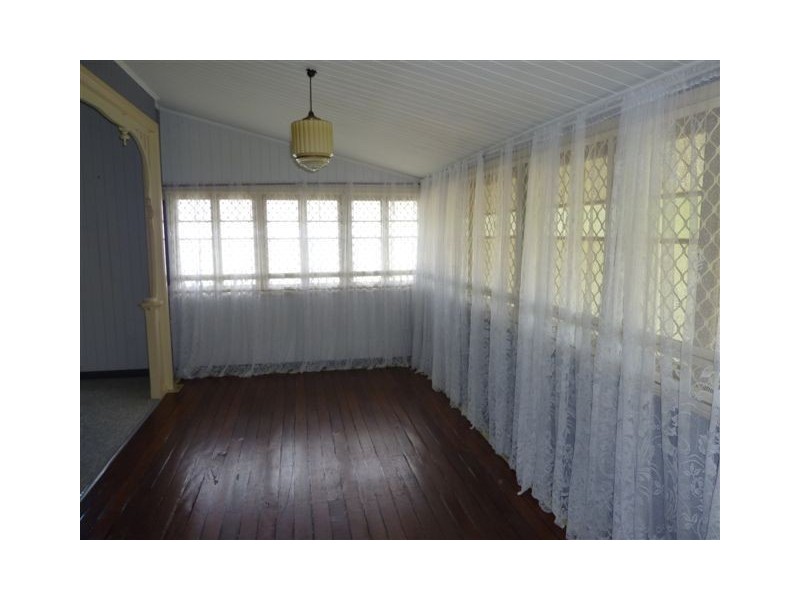 11 James Street, Maryborough QLD 4650