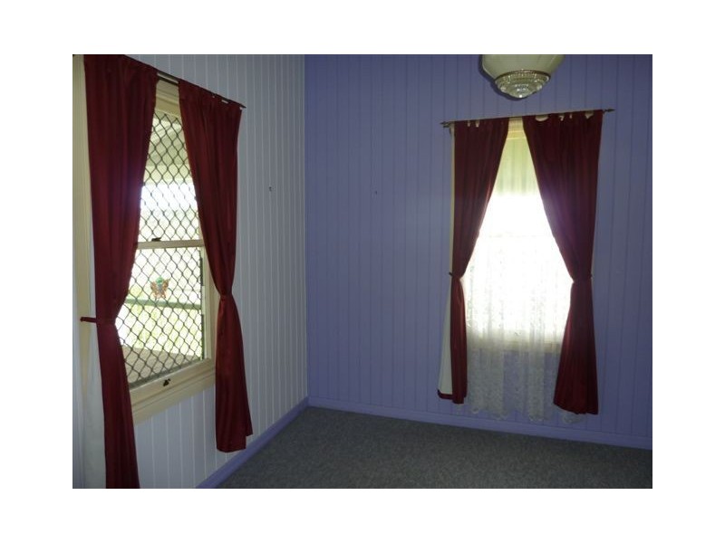 11 James Street, Maryborough QLD 4650