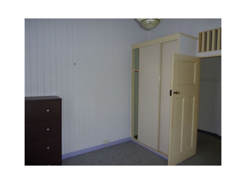 11 James Street, Maryborough QLD 4650