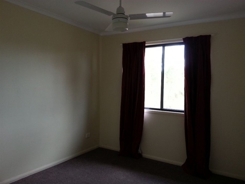 9 Walter St, Tiaro QLD 4650