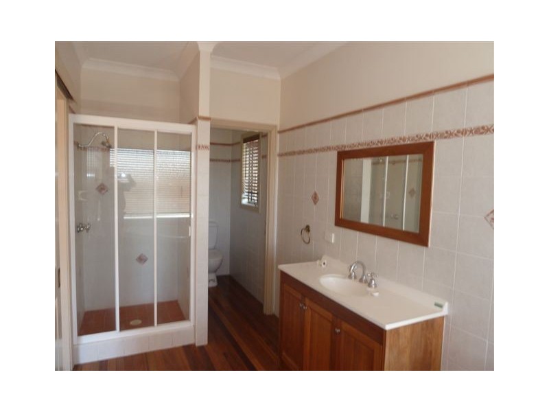 406 Eatonvale Road, Tinana QLD 4650