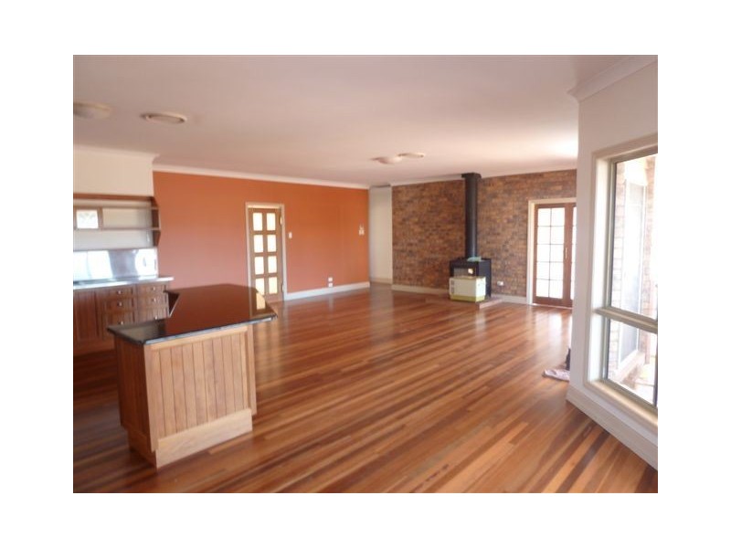 406 Eatonvale Road, Tinana QLD 4650