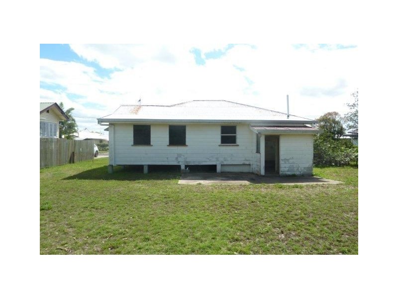 17 Eva Street, Maryborough QLD 4650