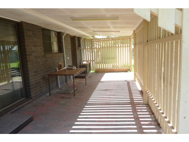 8 Ruby Street, Aldershot QLD 4650