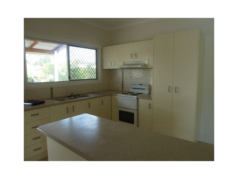 49 Brugh Street, Aldershot QLD 4650