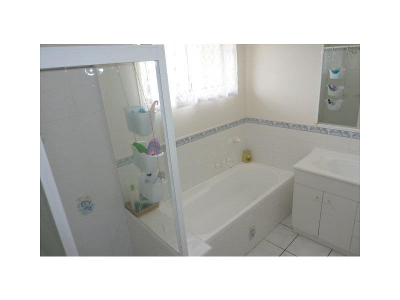 36 Woocoo Drive, Oakhurst QLD 4650