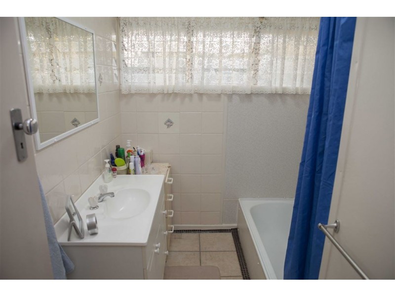 103 Bronze Street, Aldershot QLD 4650