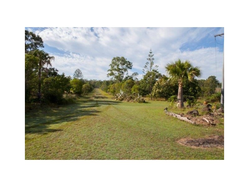 38 Pioneers Road, Mungar QLD 4650